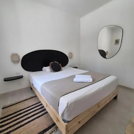 Βίλα 4 Bedrooms Pool Near Sea