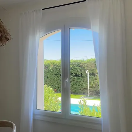 4 Bedrooms Pool Near Sea 别墅